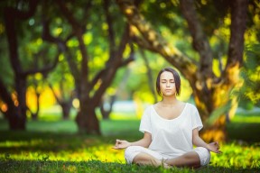 开云体育在线入口-中国女篮赛后主动加练 精神面貌积极，中国女篮训练视频