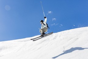 开云全站-尤文图斯以防反战术化解强队威胁，尤文图斯防守战术